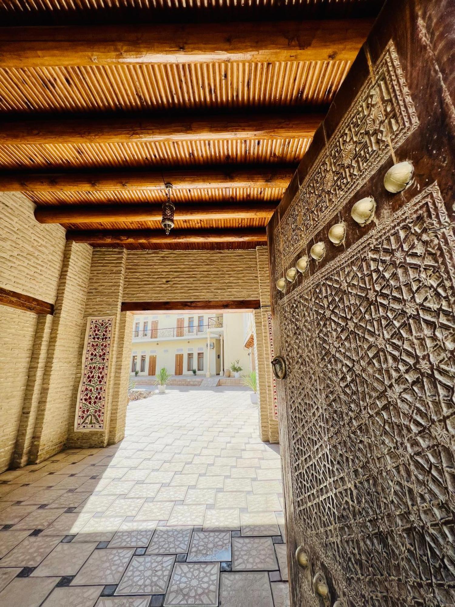 Lola Boutique Hotel Buchara Exteriör bild