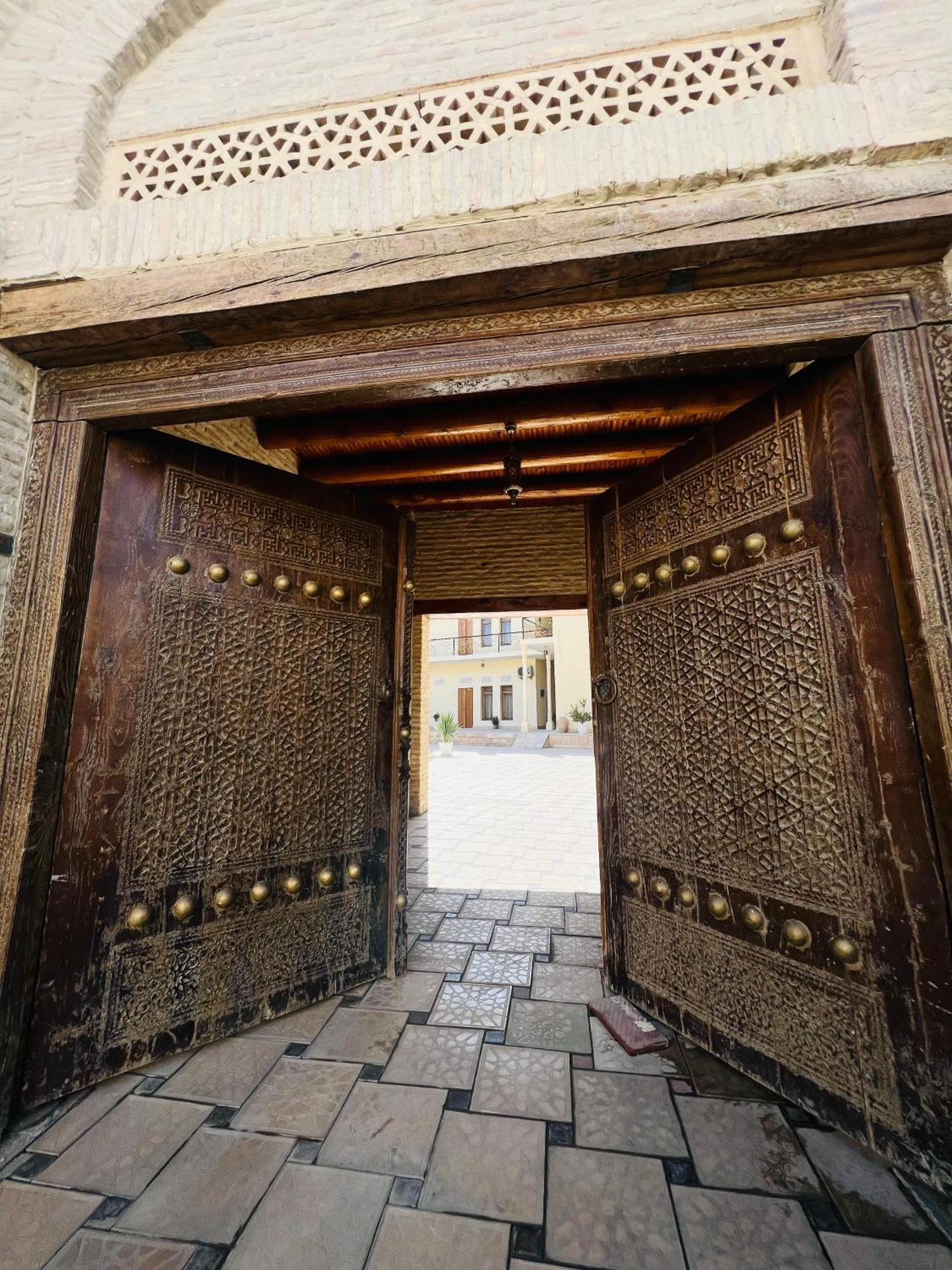 Lola Boutique Hotel Buchara Exteriör bild