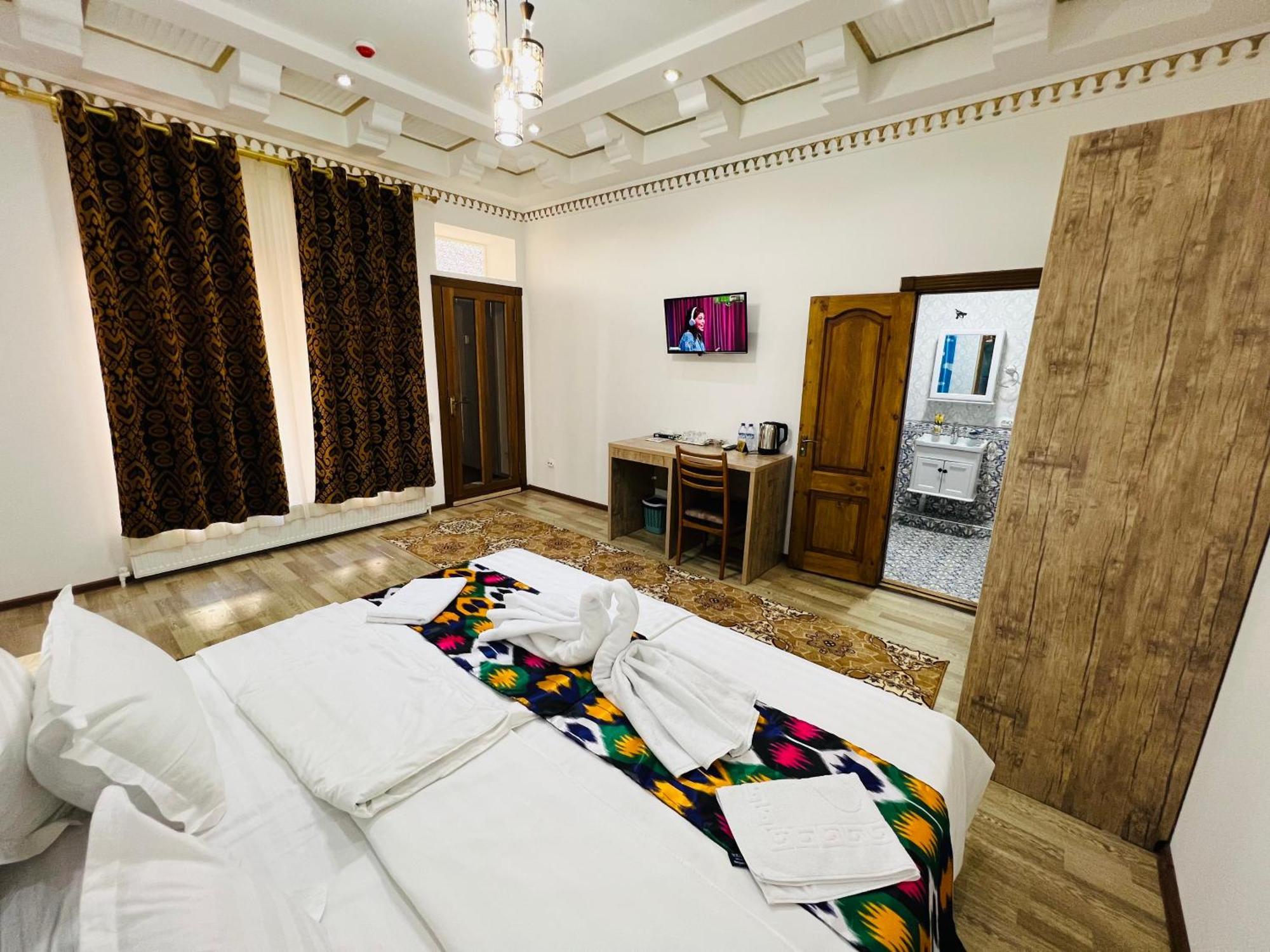 Lola Boutique Hotel Buchara Exteriör bild