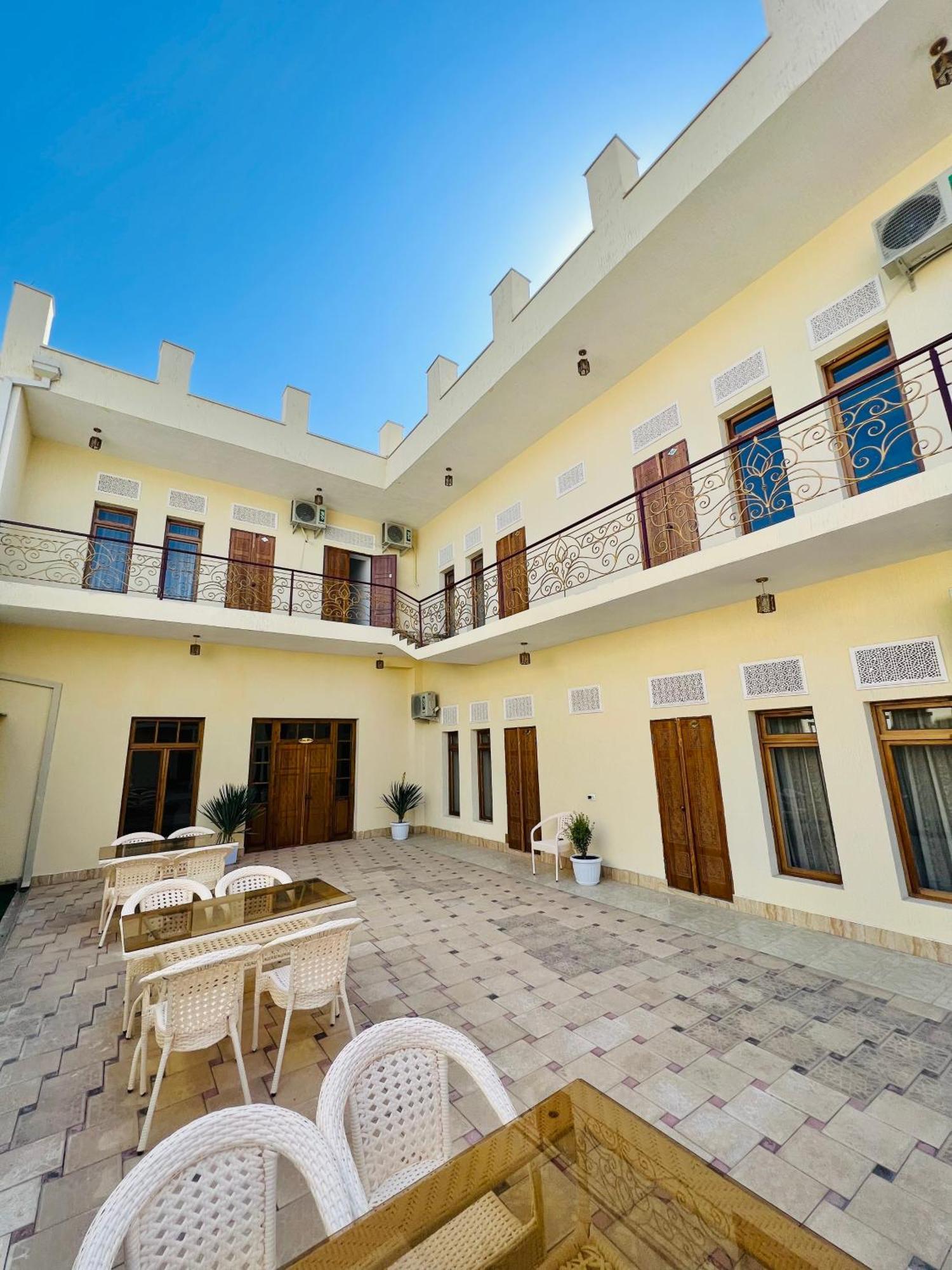 Lola Boutique Hotel Buchara Exteriör bild