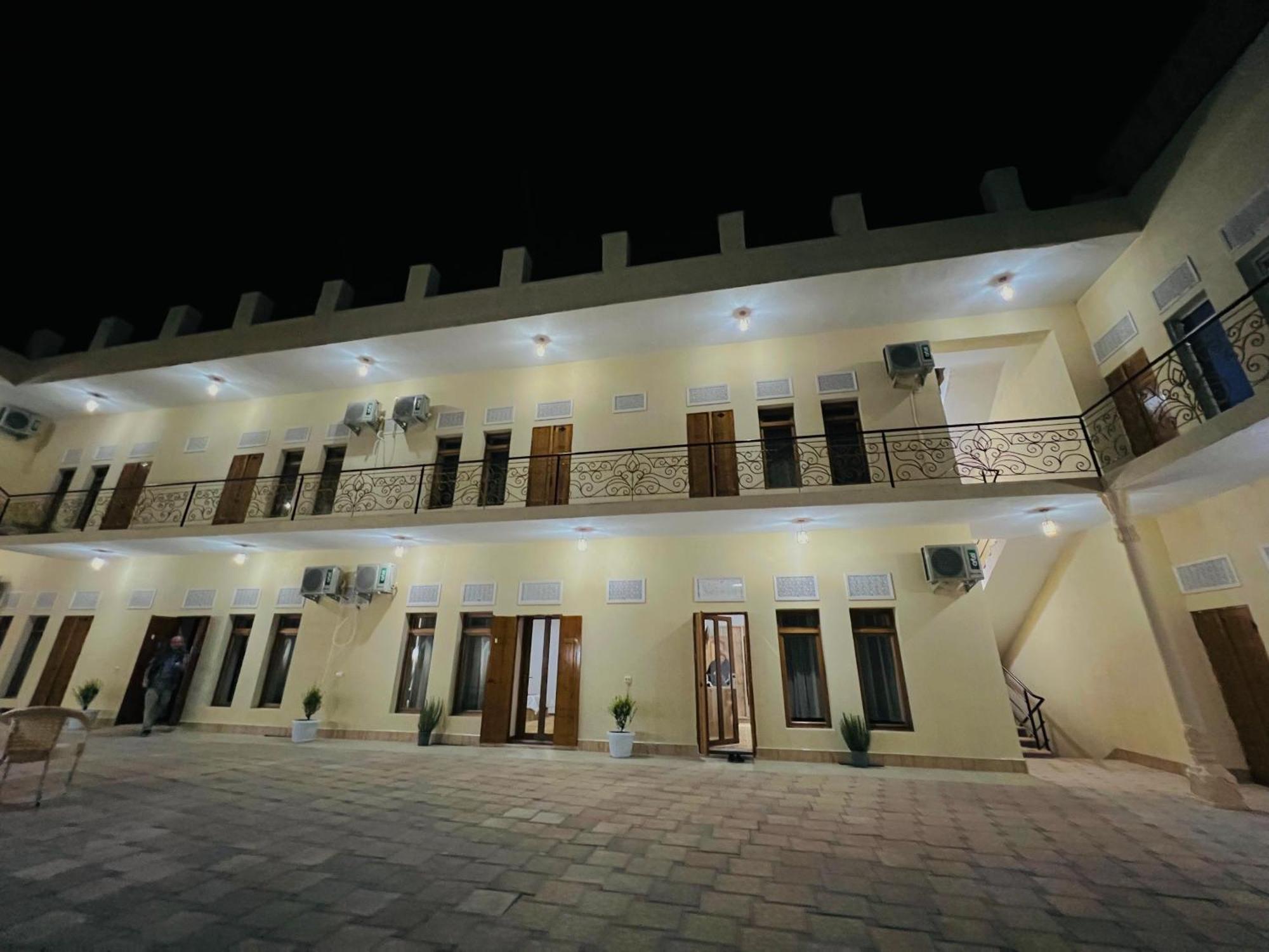 Lola Boutique Hotel Buchara Exteriör bild